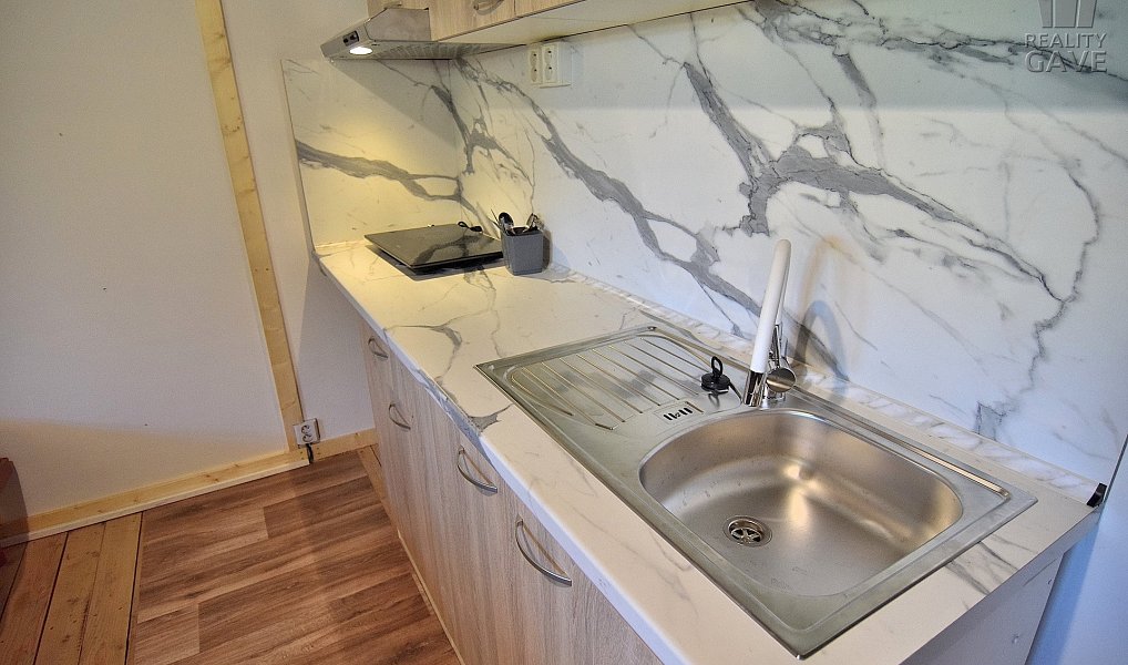 Pronájem bytu 1+kk 25 m², Čisovice – náhled fotky 4