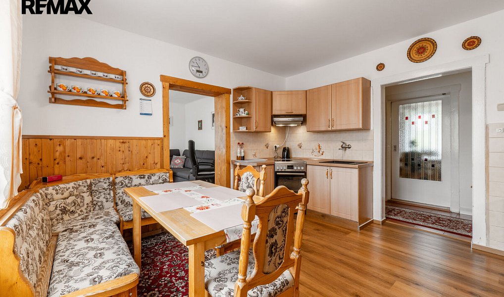Prodej domu 328 m² s pozemkem 758 m², Vejprty – náhled fotky 22