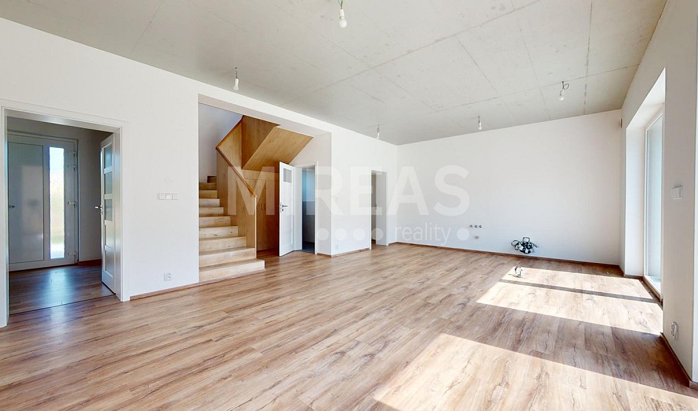 Prodej domu 133 m² s pozemkem 440 m², Dvory – náhled fotky 18