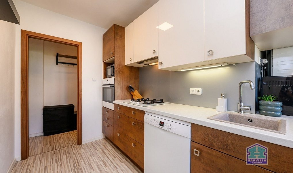 Prodej bytu 3+1 70 m², Plzeň – náhled fotky 12