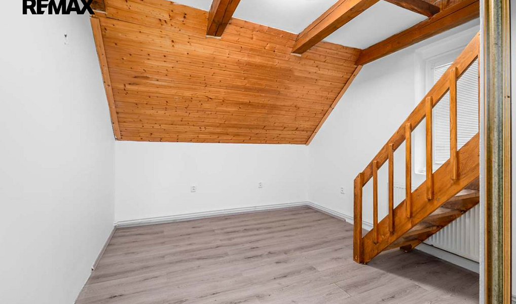Prodej domu 280 m² s pozemkem 126 m², Nový Knín – náhled fotky 17