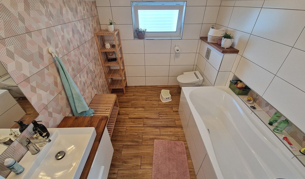 Prodej domu 189 m² s pozemkem 1 127 m², Radostná pod Kozákovem – náhled fotky 20