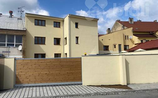 Pronájem bytu 2+kk 53 m², Masarykovo nám., Vizovice, okres Zlín