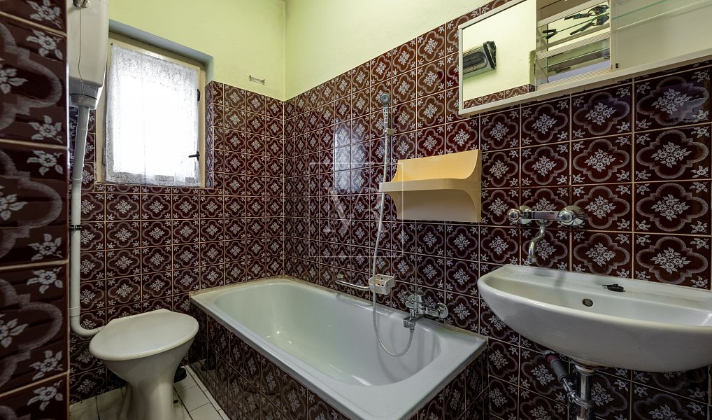Prodej domu 127 m² s pozemkem 886 m², Semice – náhled fotky 16