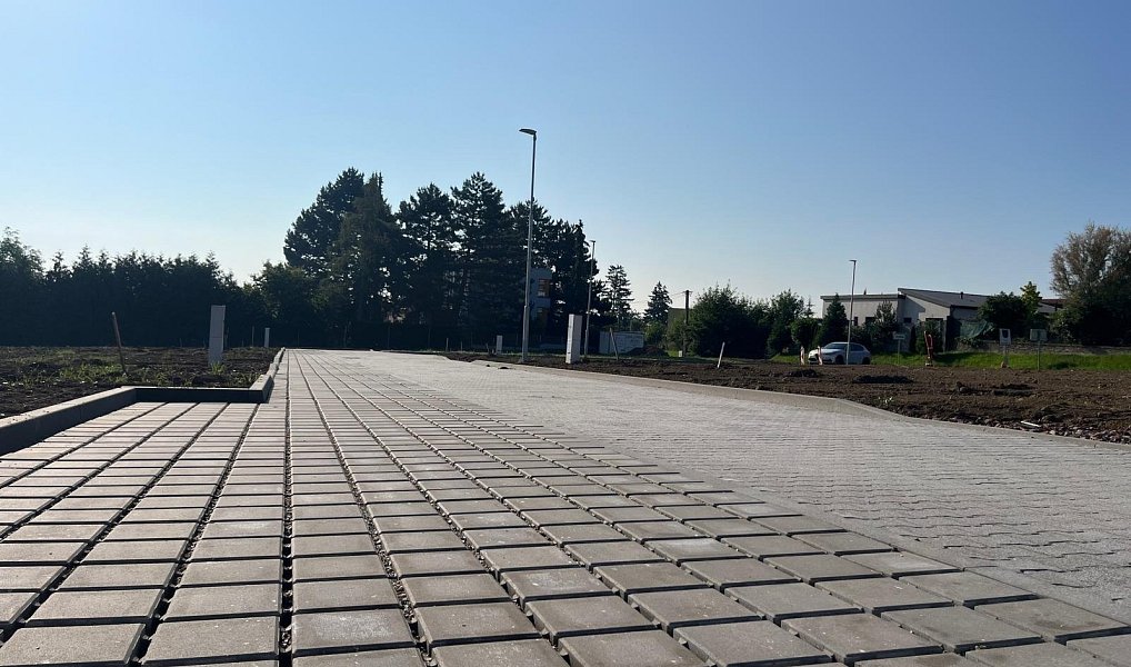 Prodej stavebního pozemku 600 m², Rajhrad – náhled fotky 6