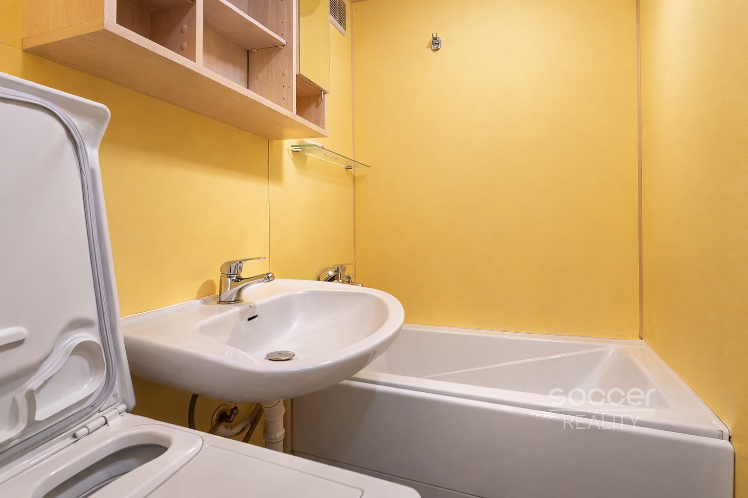 Pronájem bytu 1+kk 29 m² – fotografie 3