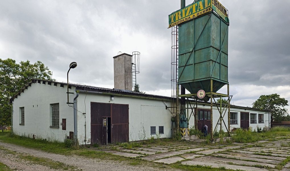 Pronájem skladovacích prostor 1 080 m², Lično – náhled fotky 2