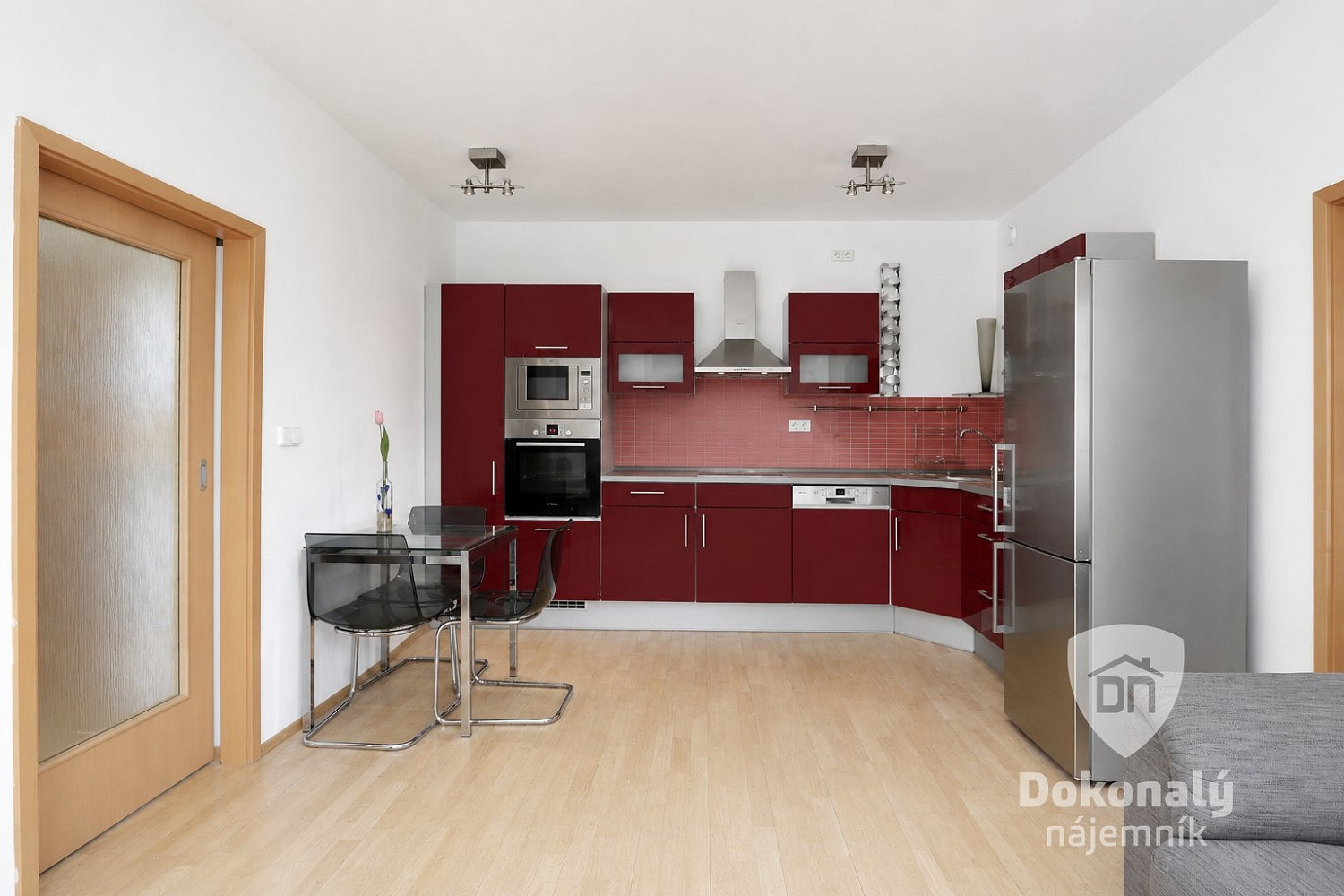Pronájem bytu 3+kk 55 m² – fotografie 2
