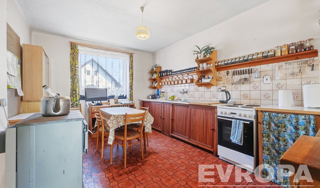 Prodej domu 150 m² s pozemkem 1 131 m², Lovčice – náhled fotky 13