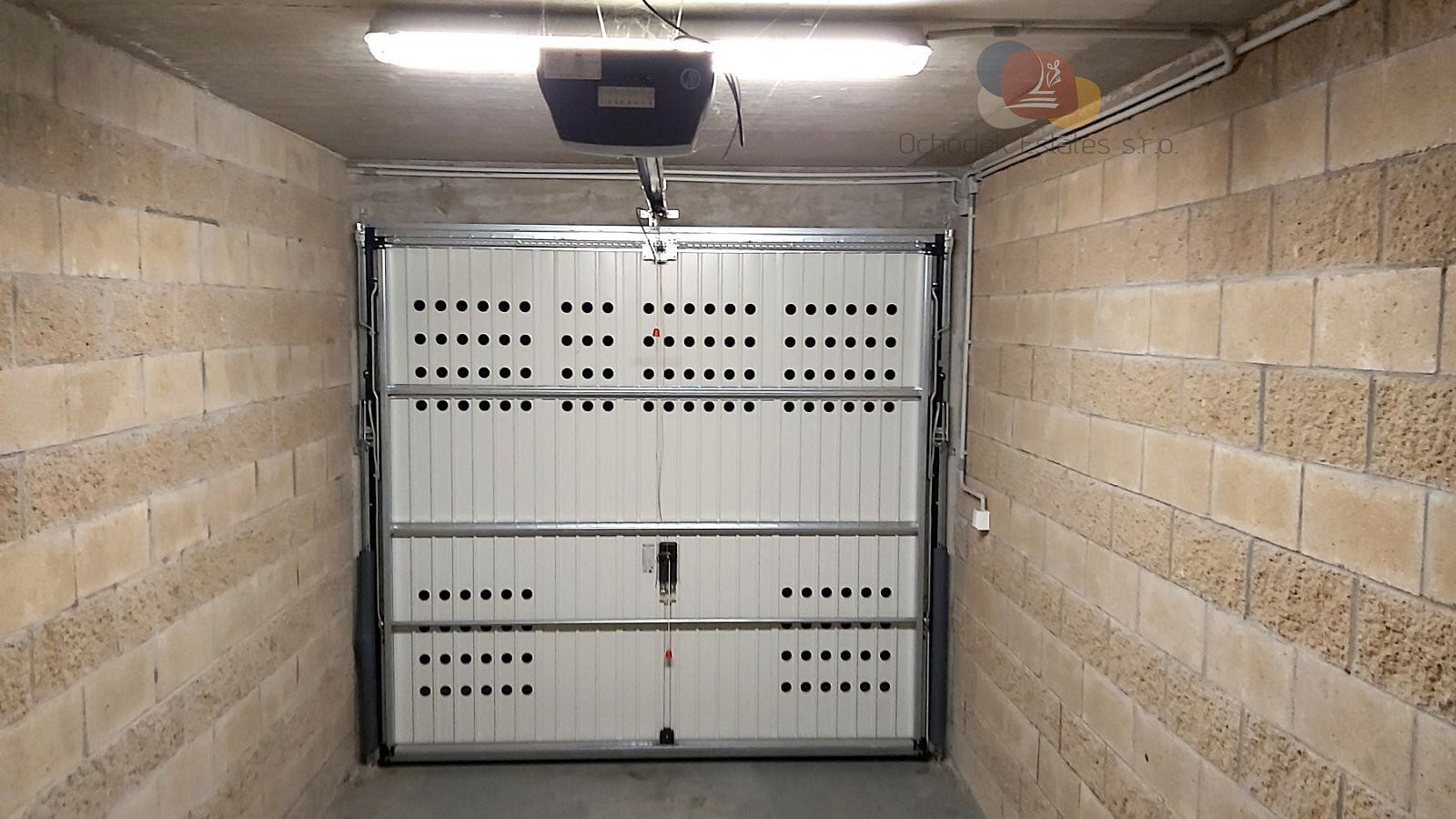 Prodej prostorné garáže 15 m² v Olomouci, Mošnerova – pohled 5