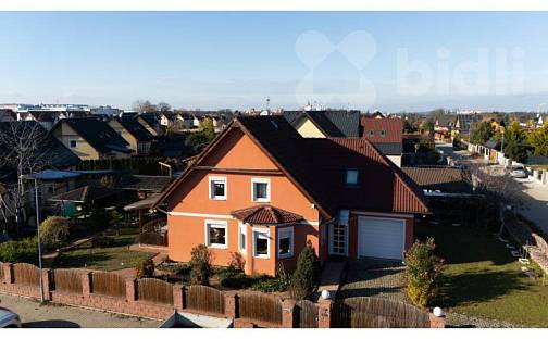 Prodej domu 145 m² s pozemkem 546 m², Sadová, Nupaky, okres Praha-východ