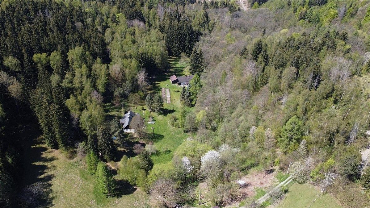 Prodej stavebního pozemku 1 417 m² – fotografie 3