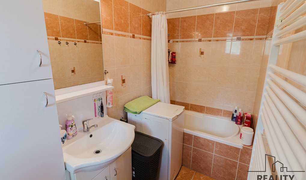 Prodej domu 100 m² s pozemkem 300 m², Oslavany – náhled fotky 4