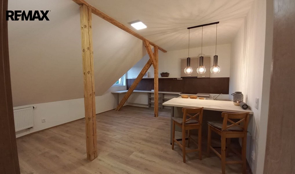 Prodej bytu 3+kk 75 m², Karlovy Vary – náhled fotky 3