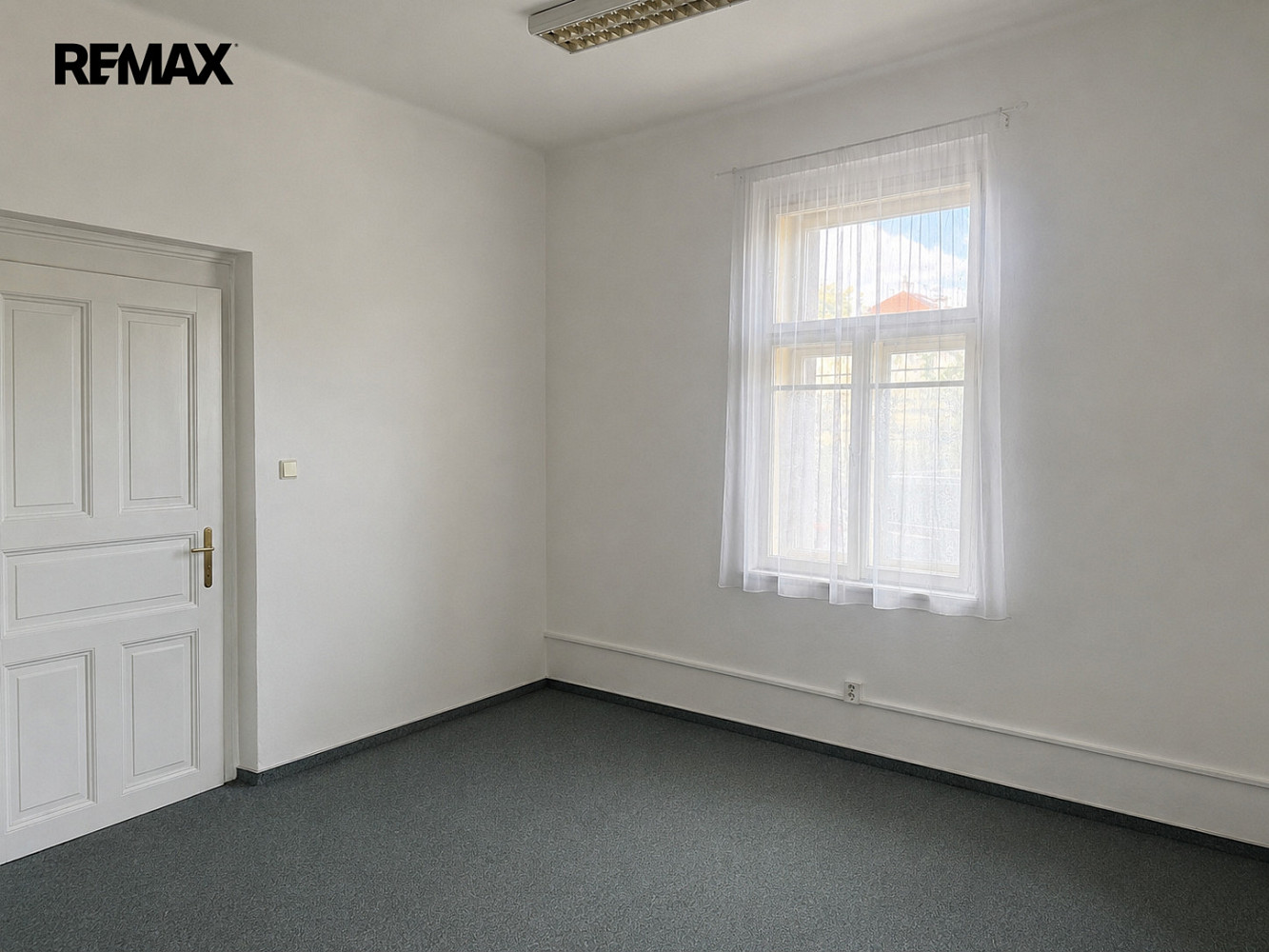Prodej komerčního objektu (jiného typu) 405 m² — photo 4