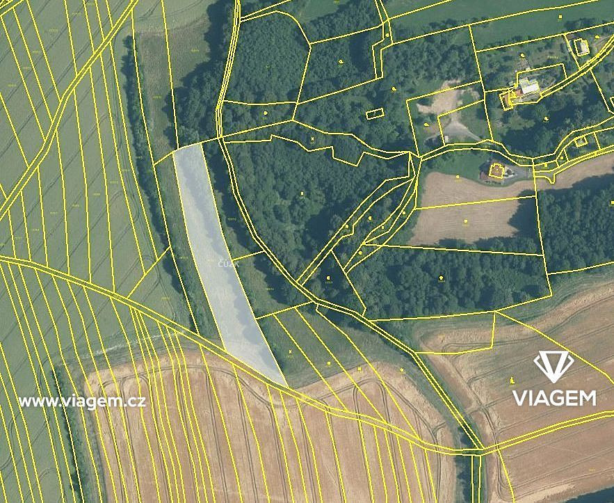 Prodej pole 1 393 m²