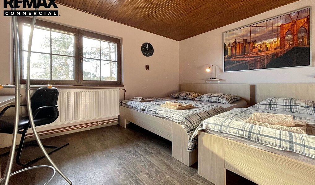 Prodej ubytovacího objektu 282 m², Vimperk – náhled fotky 15