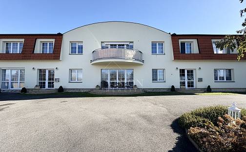 Pronájem bytu 2+kk 50 m², Zvěrotice, okres Tábor