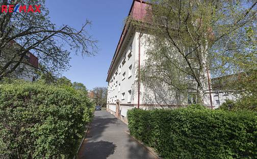 Prodej bytu 3+1 57 m², Zengrova, Praha 6 - Dejvice