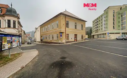 Prodej domu 1 200 m² s pozemkem 892 m², Seifertova, Bílina, okres Teplice
