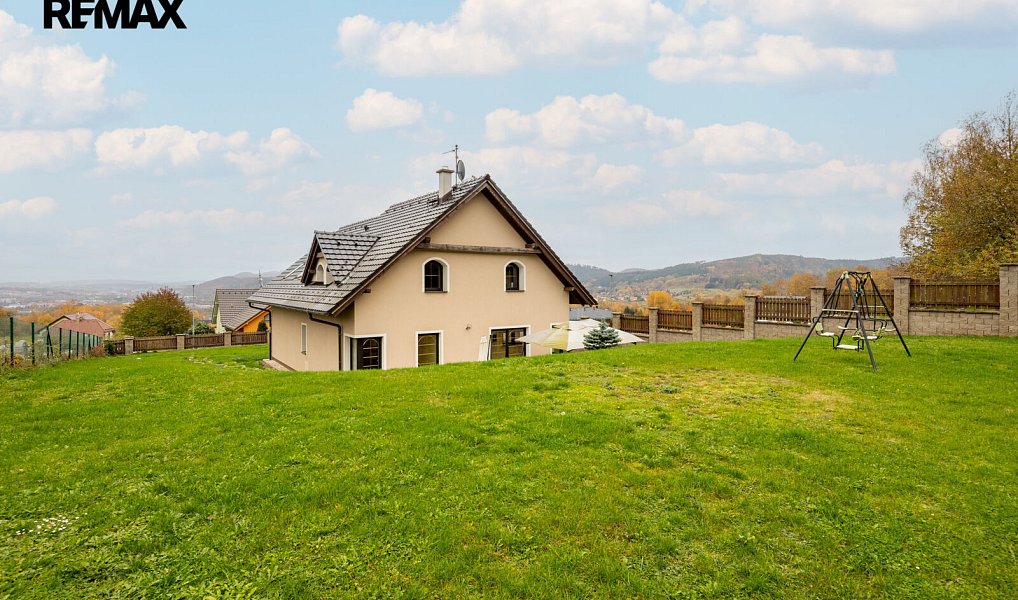 Prodej domu 205 m² s pozemkem 946 m², Jenišov – náhled fotky 29