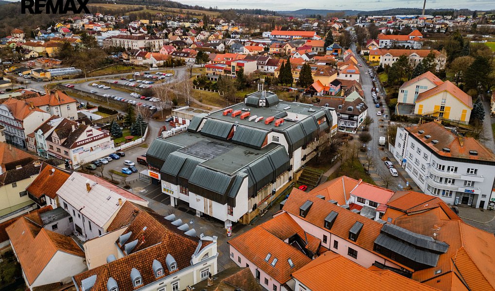Pronájem výrobních prostor 1 696 m², Týn nad Vltavou – náhled fotky 2
