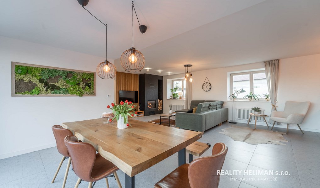 Prodej domu 260 m² s pozemkem 5 558 m², Košice – náhled fotky 10