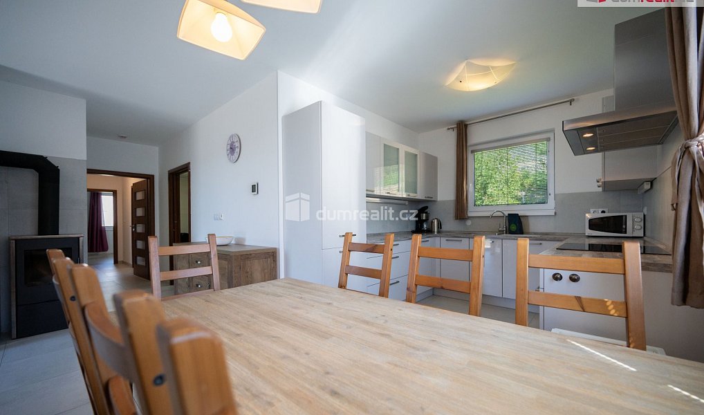 Prodej domu 100 m² s pozemkem 869 m², Lipno nad Vltavou – náhled fotky 8