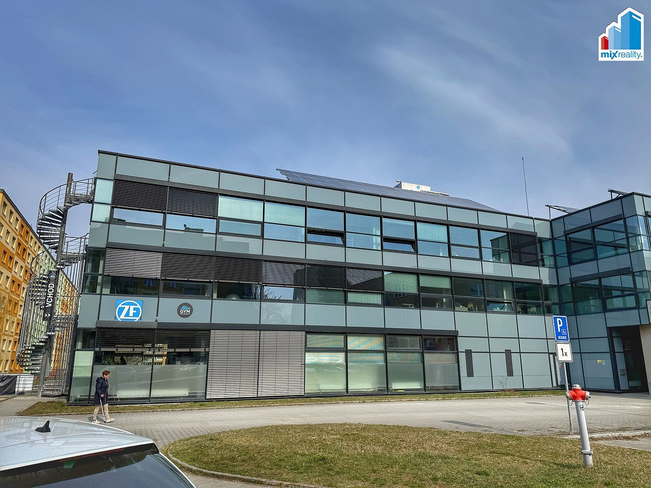 Pronájem kanceláře 2 000 m² — photo 4