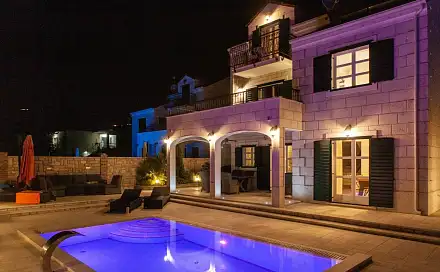 Prodej domu 280 m² s pozemkem 490 m², Makarska, Splitsko-dalmatinska županija, Chorvatsko