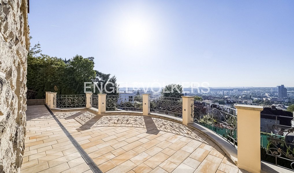 Prodej domu 345 m² s pozemkem 1 347 m², Praha – náhled fotky 8