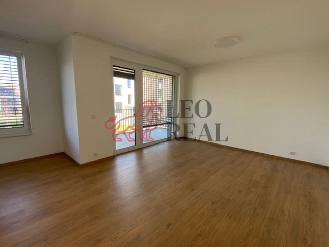 Pronájem bytu 2+kk 54 m² – fotografie 4