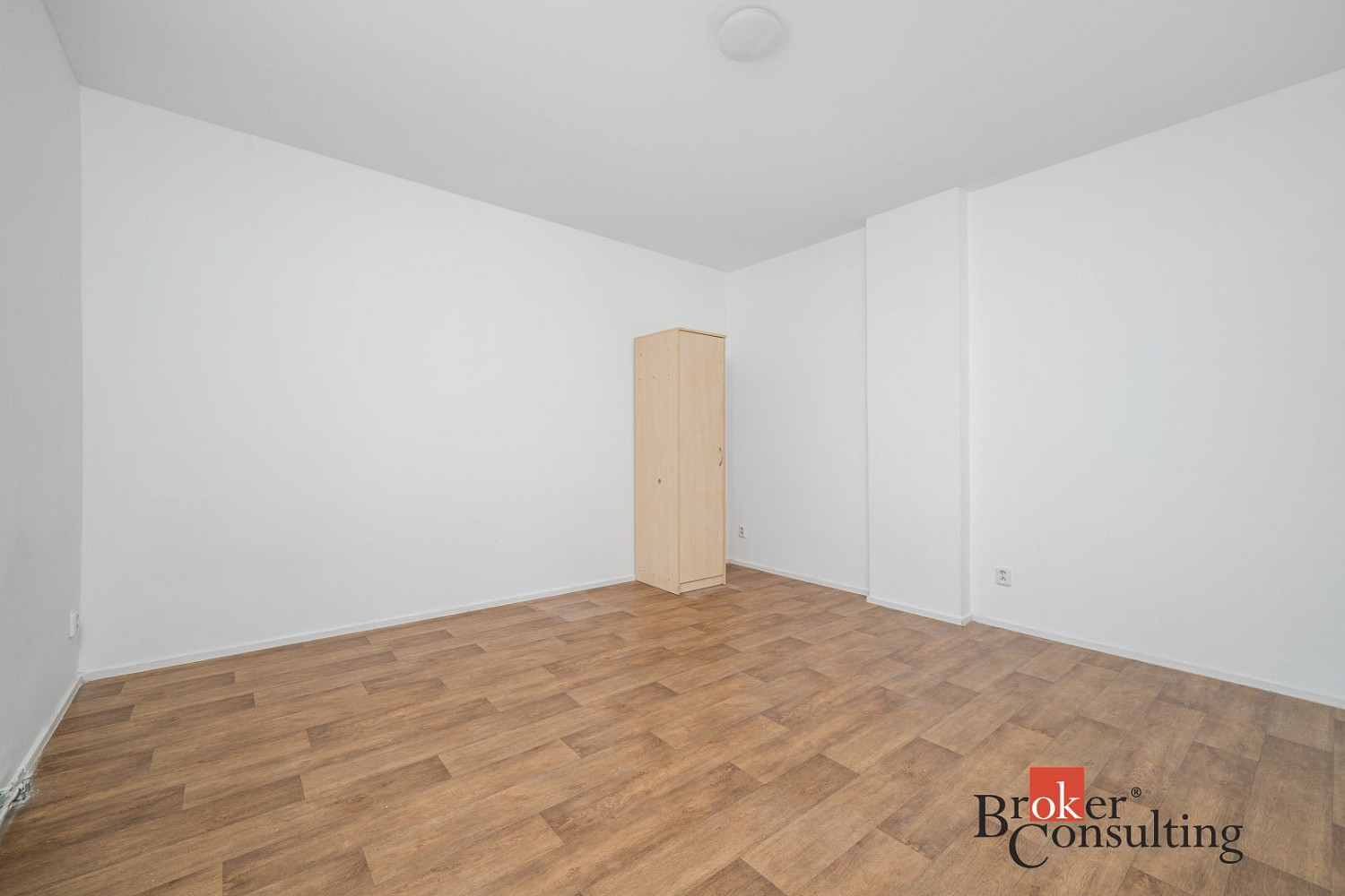 Prodej bytu 1+kk 47 m² – fotografie 3