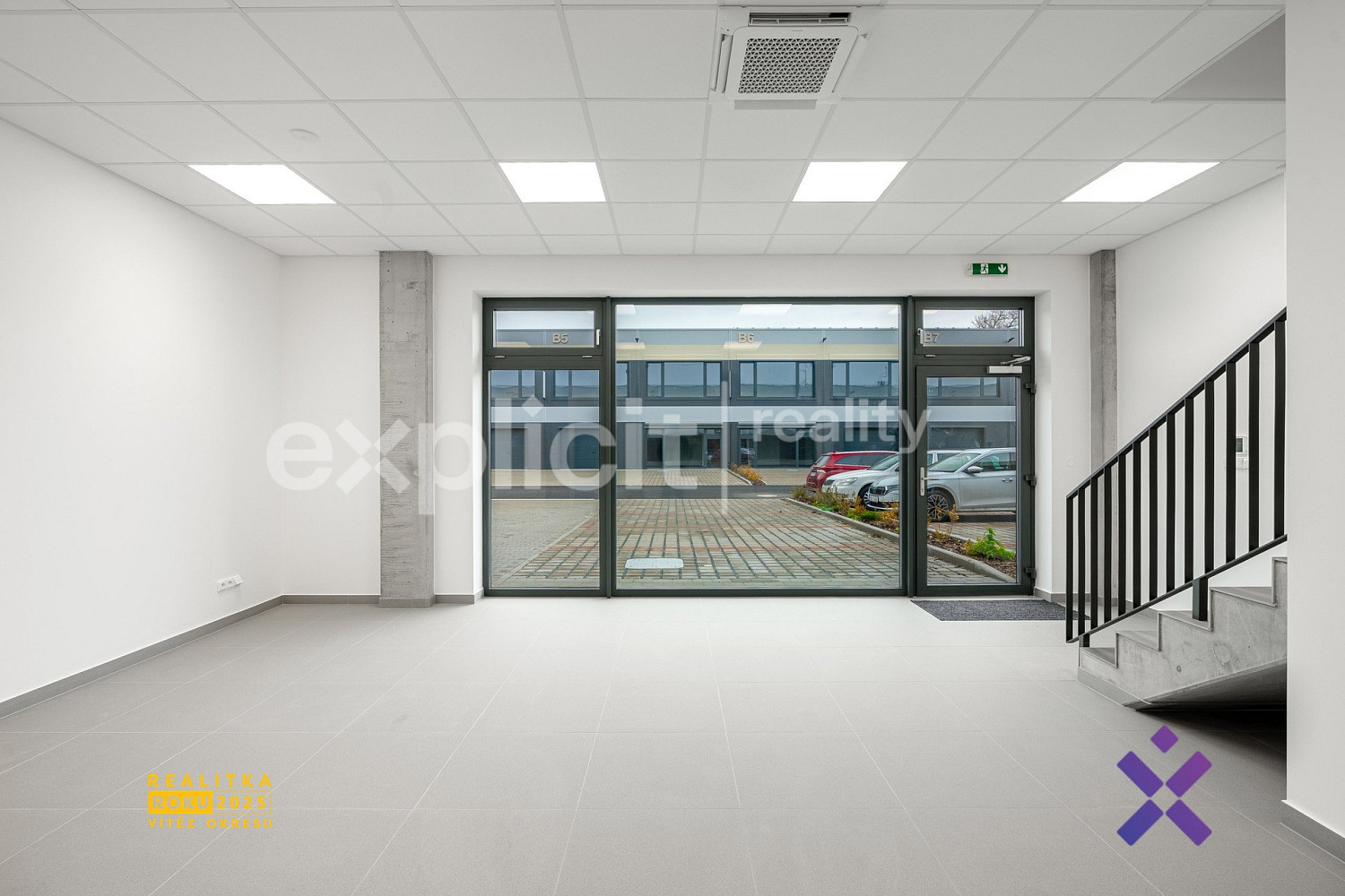 Pronájem obchodních prostor 444 m² – fotografie 2
