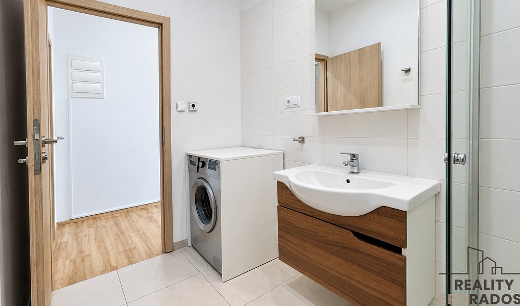 Prodej bytu 2+kk 42 m², Hodonín – náhled fotky 8