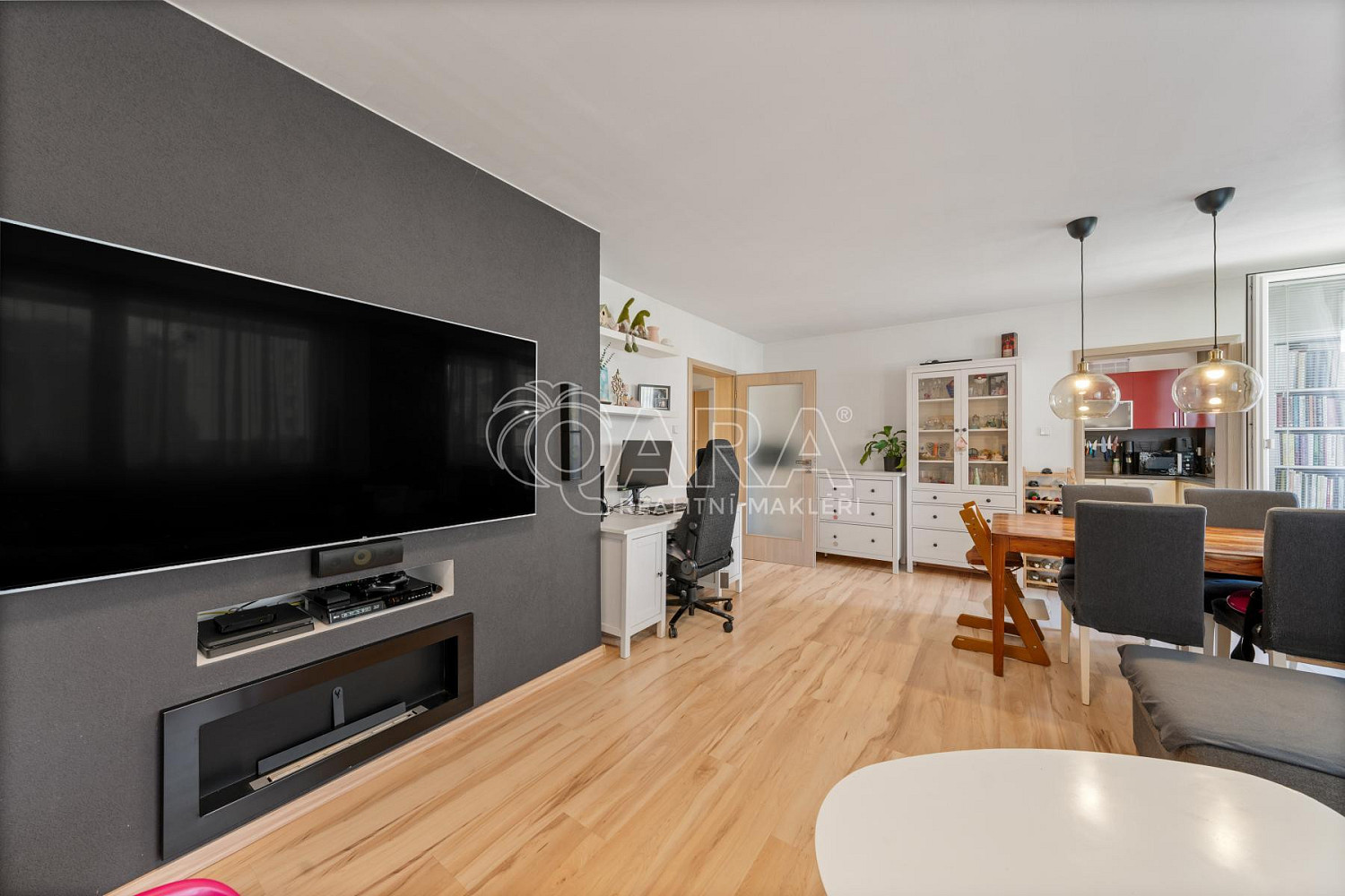 Prodej bytu 4+1 94 m² – fotografie 3