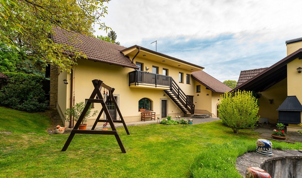 Prodej domu 200 m² s pozemkem 4 816 m², Neveklovice – náhled fotky 10