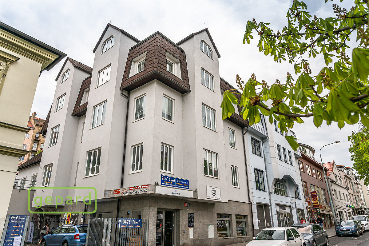 Pronájem bytu 2+kk 50 m² — photo 2