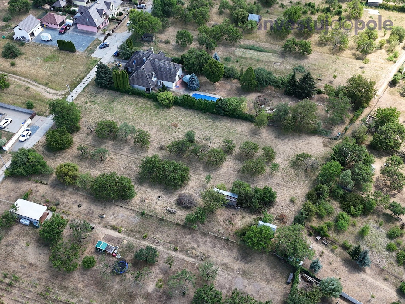 Prodej stavebního pozemku 2 428 m² – fotografie 4