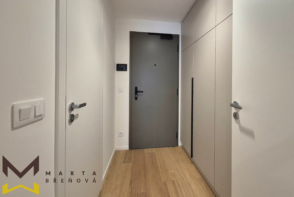 Pronájem bytu 1+kk 21 m² – fotografie 4