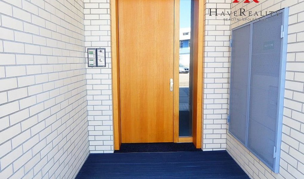 Pronájem kanceláře 35 m², Benešov – náhled fotky 12