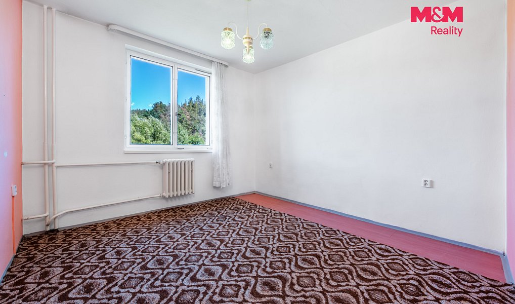 Prodej bytu 4+1 80 m², Jesenice – náhled fotky 3