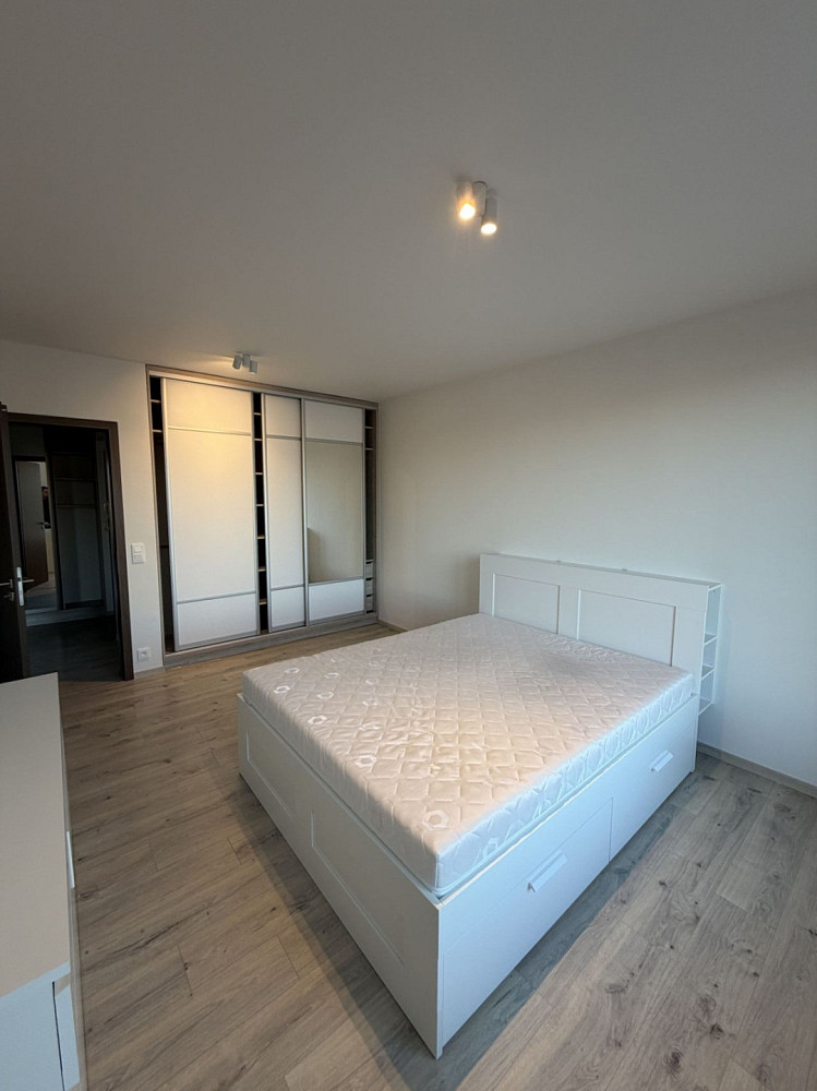 Pronájem bytu 2+kk 60 m² – fotografie 4