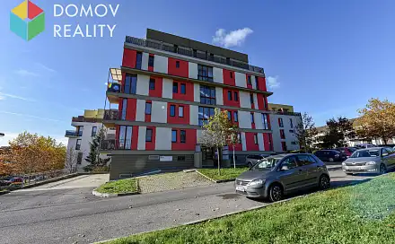 Pronájem bytu 1+kk 38 m²