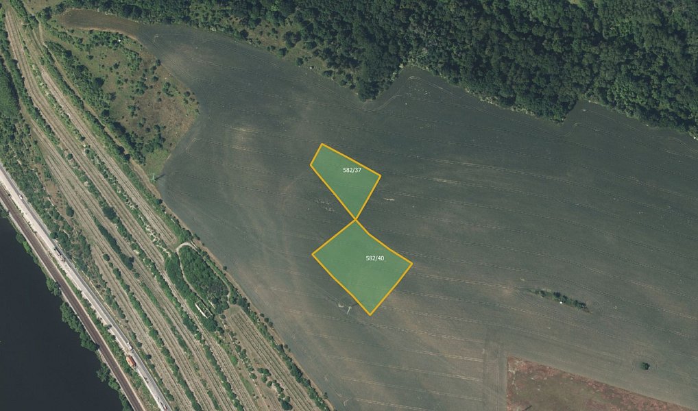 Prodej pozemku, 5033 m², Mělník