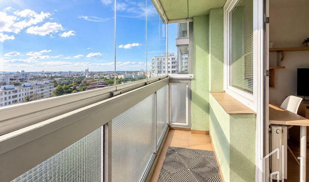 Prodej bytu 1+1 36 m², Praha – náhled fotky 3