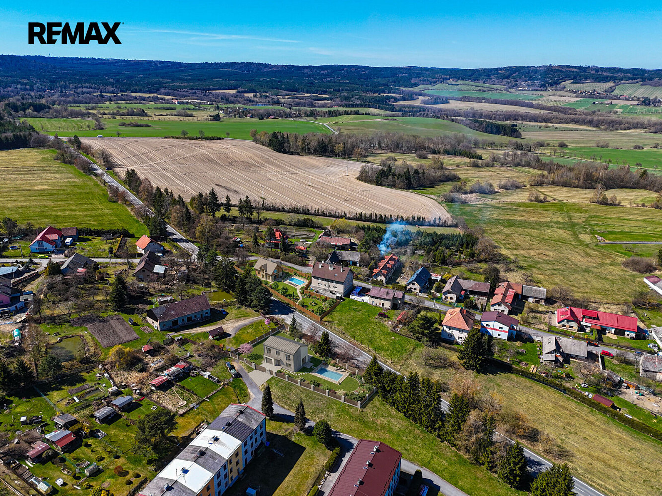 Prodej stavebního pozemku 1 200 m² – fotografie 5