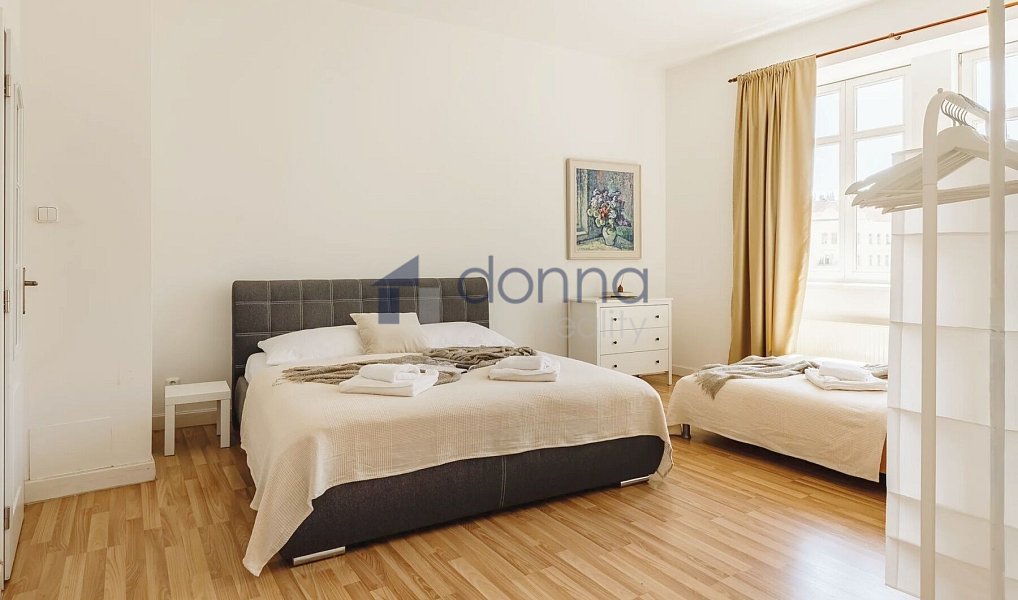 Pronájem bytu 3+kk 100 m², Praha – náhled fotky 9