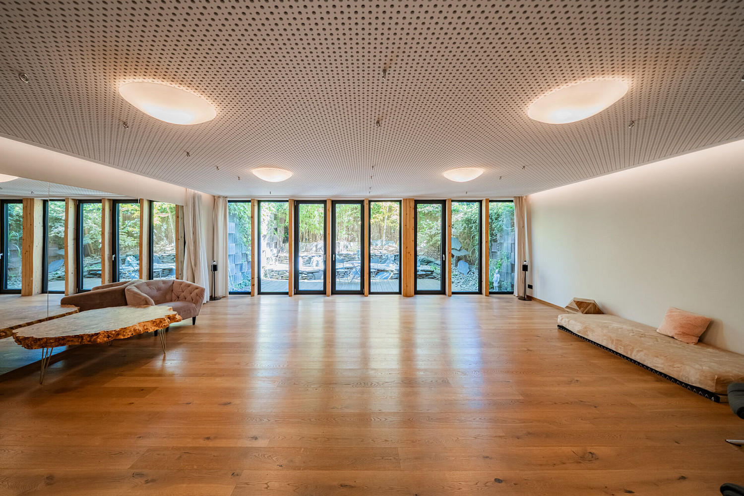 Pronájem komerčního objektu (jiného typu) 86 m²