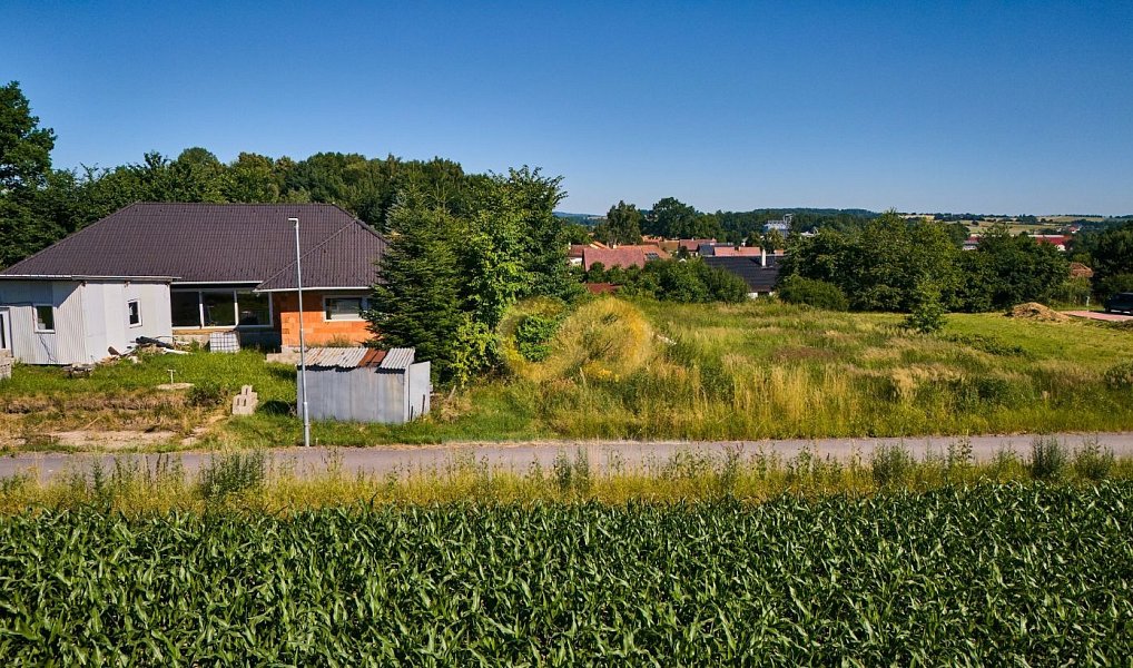 Prodej domu 180 m² s pozemkem 3 700 m², Chvalovice – náhled fotky 21